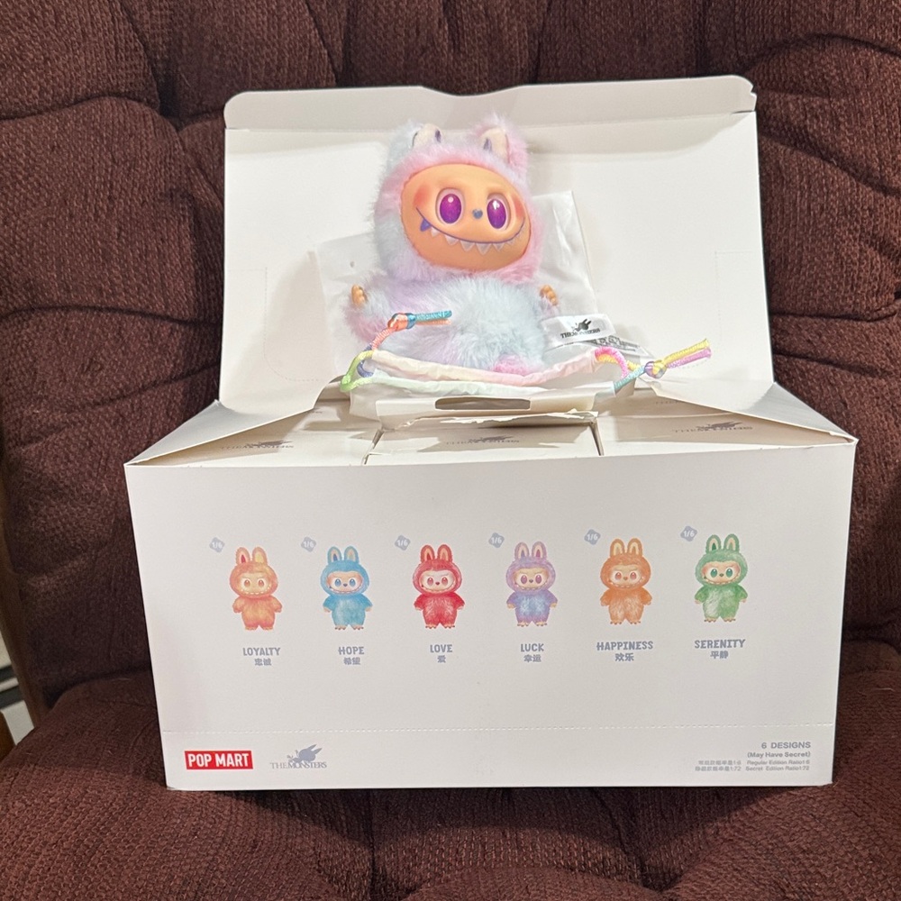 Pop Mart Adorable Monster Plush - White and Pink
All 6 for 90